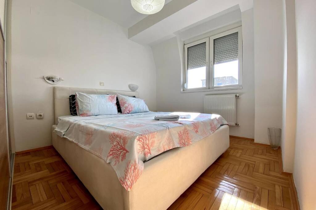 Matea'S Appartment 800 M To Center Free Parking Skopje Ngoại thất bức ảnh